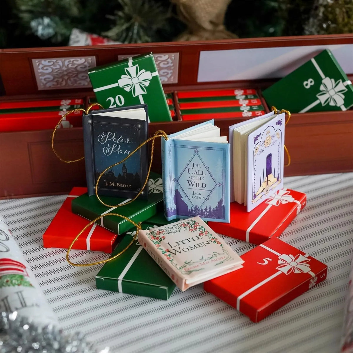 25-Day Mini Book Ornament Advent Calendar 8