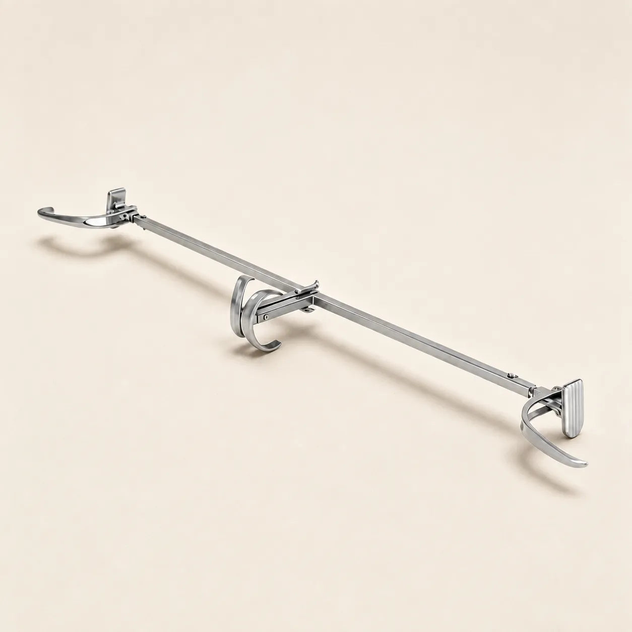 Adjustable Door-Frame Wreath & Garland Hanger Rod 10